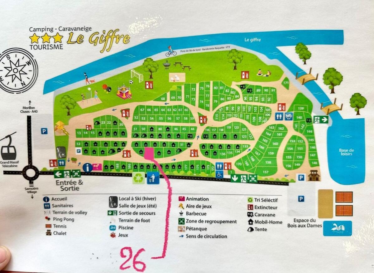 Bungalow 3 Chambres Pour 6 Pers Avec Climatisation Camping 3 Etoiles Samoens Exterior photo